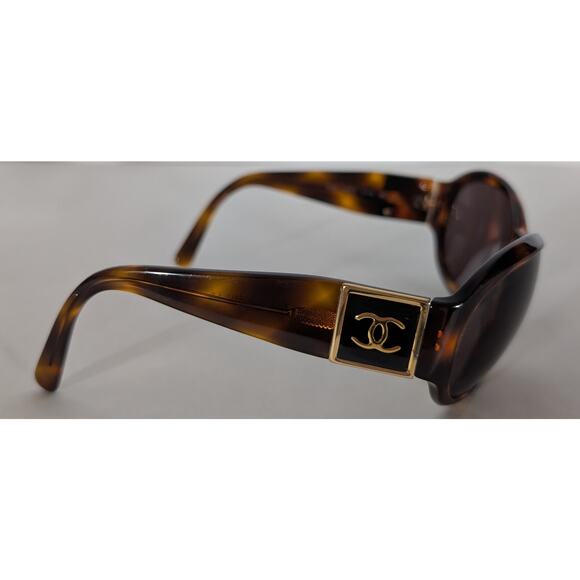 Chanel Tortoise Shell CC Logo Oversized Sunglasses Made in Italy - Picture 3 of 7